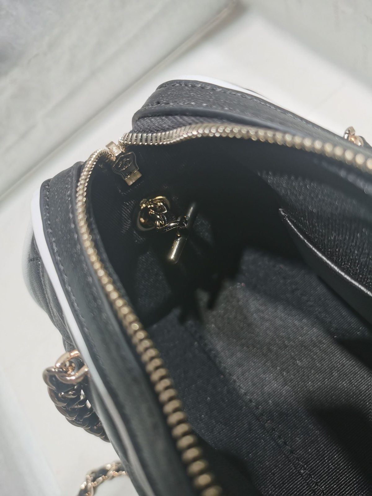 Chanel Chain Bag - Image 9
