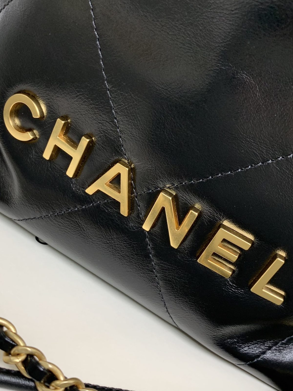 Chanel Mini 22bag - Image 4