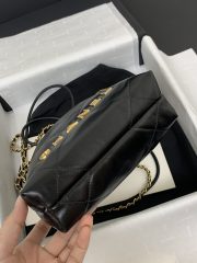 Chanel Mini 22bag - Image 5