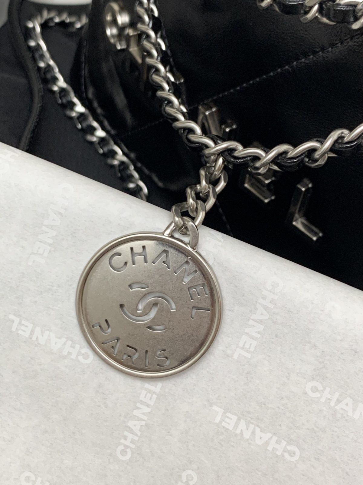 Chanel Mini 22bag - Image 4