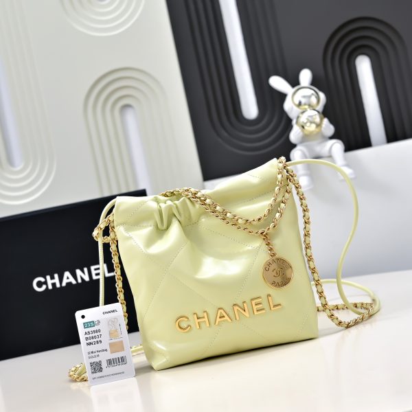 Chanel Mini 22bag