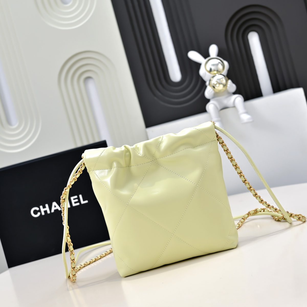 Chanel Mini 22bag - Image 2