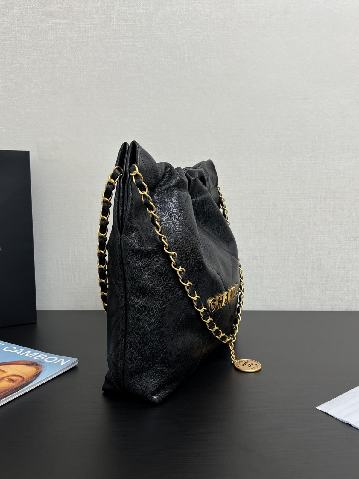 Chanel 22 Shopping Bag - Image 5