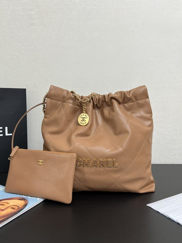 Chanel 22 Shopping Bag