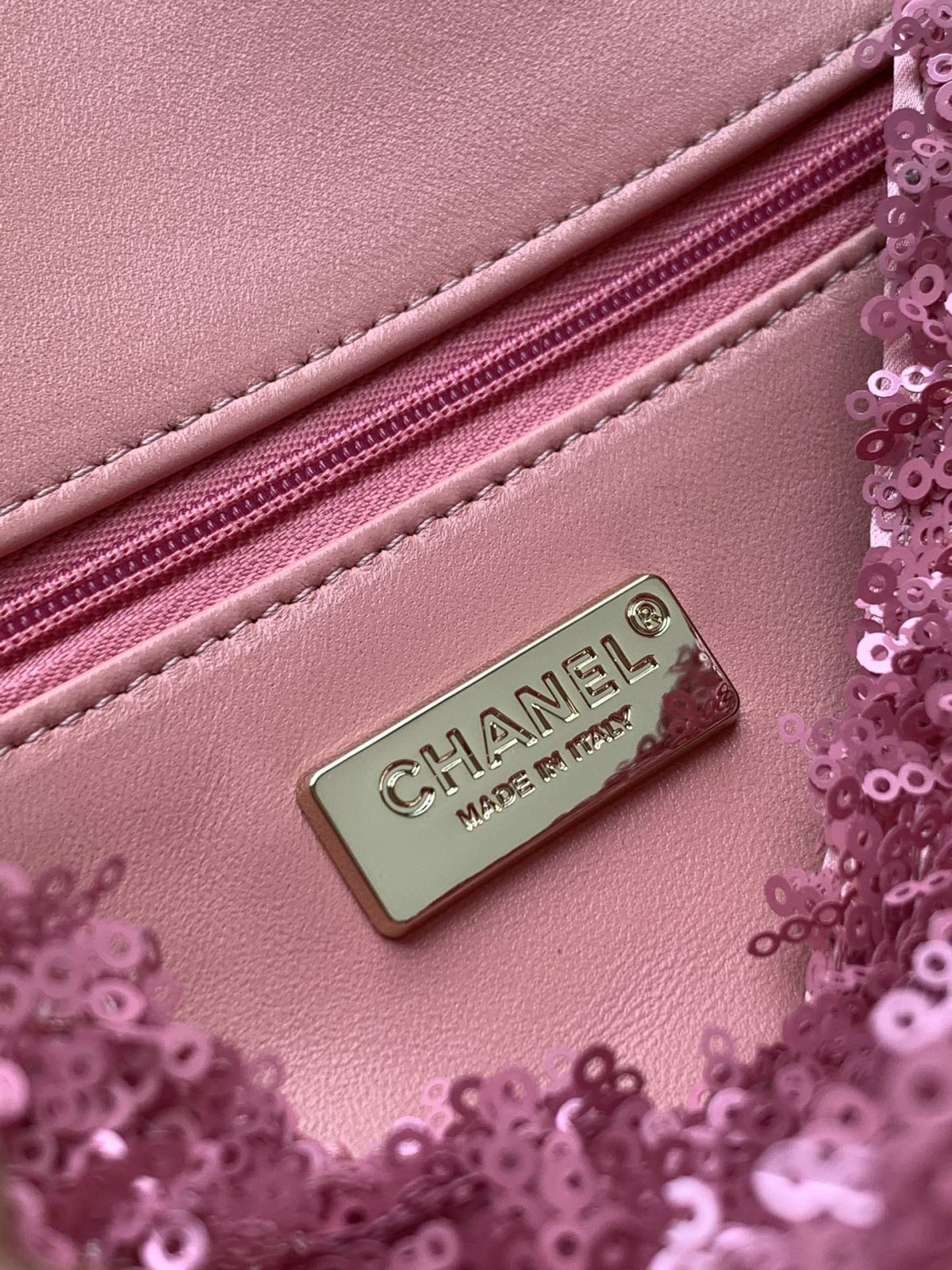 Chanel Classic Flap Bag - Image 9