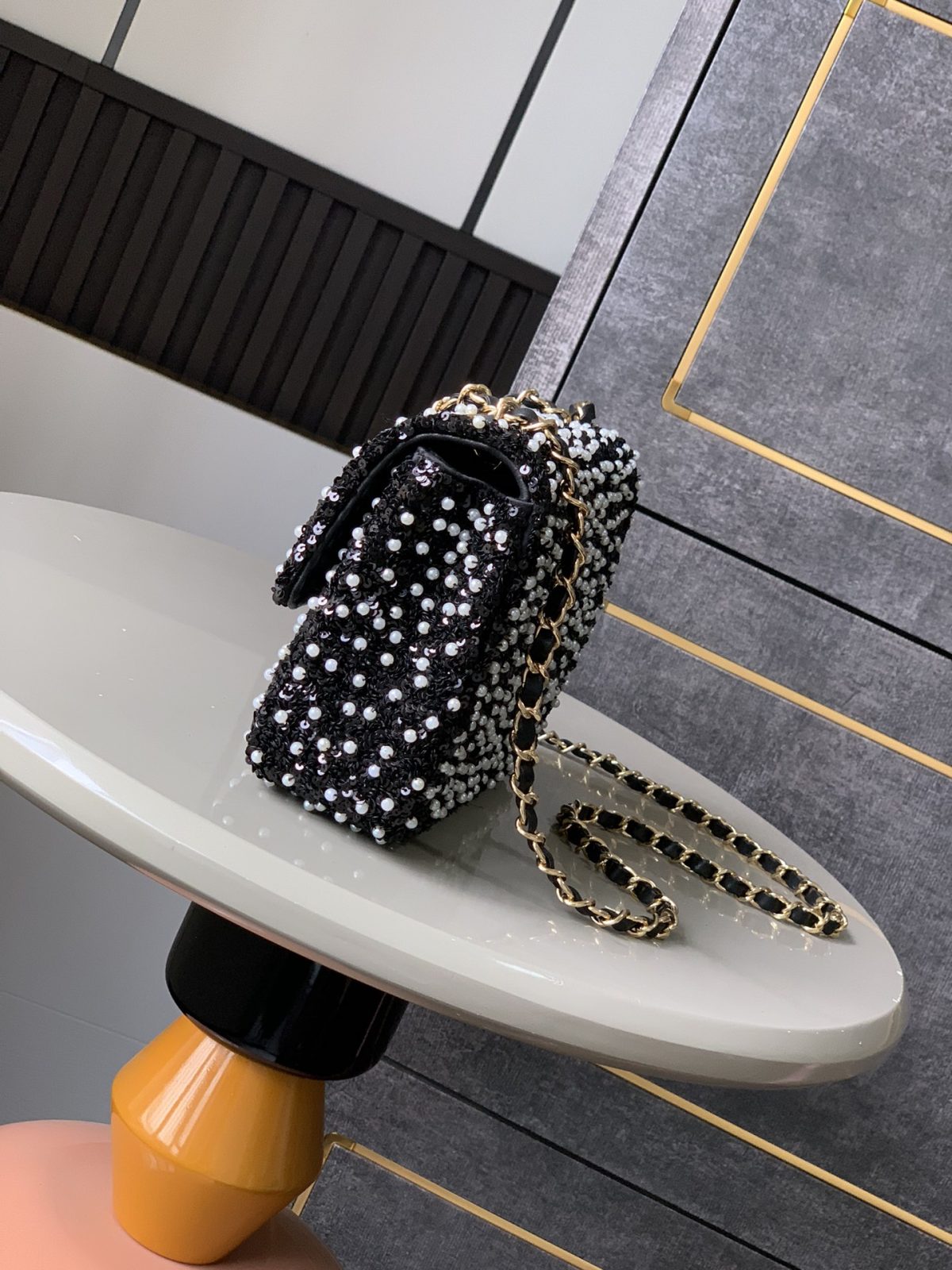 Chanel Classic Flap Bag - Image 4