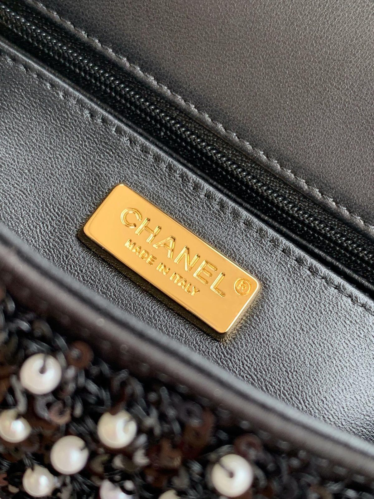 Chanel Classic Flap Bag - Image 9