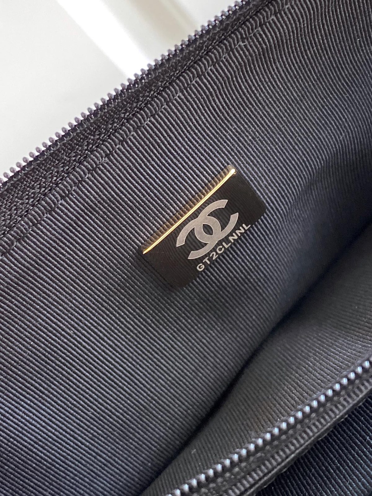 Chanel Chain Bag - Image 9