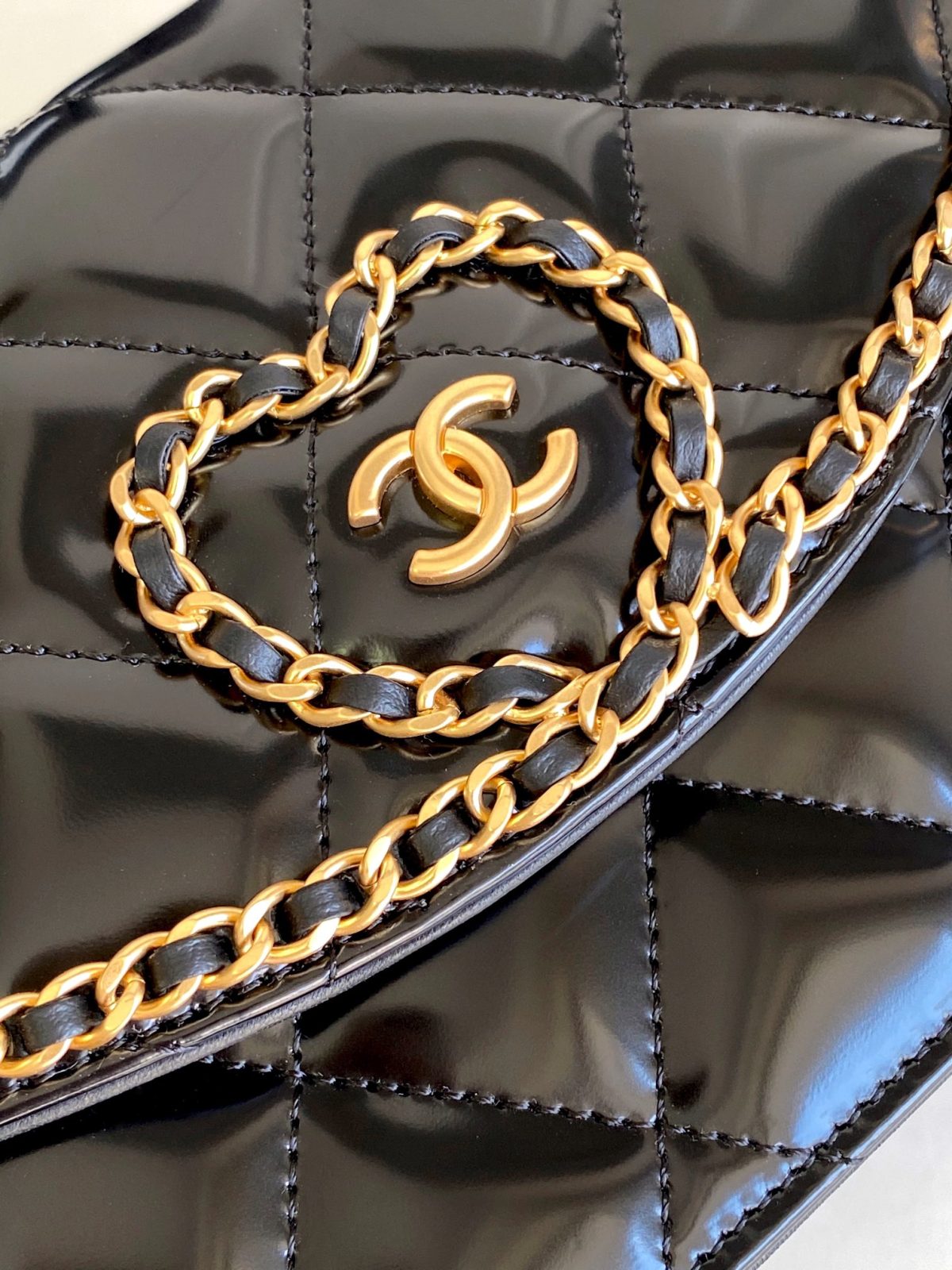Chanel Chain Bag - Image 3