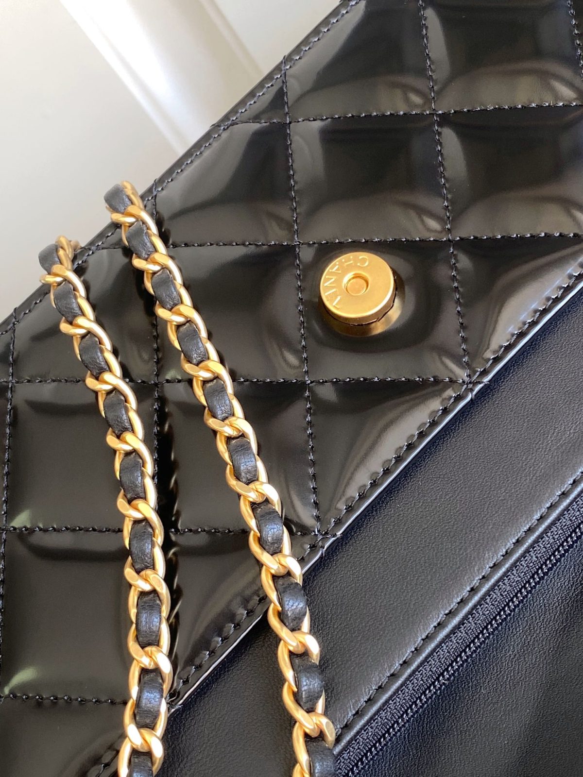 Chanel Chain Bag - Image 6