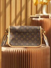 LV Diane Bag - Image 9