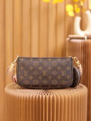 LV 𝙈𝙐𝙇𝙏𝙄 𝙋𝙊𝘾𝙃𝙀𝙏𝙏𝙀 Bag - Image 7
