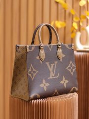 LV Onthego tote - Image 4