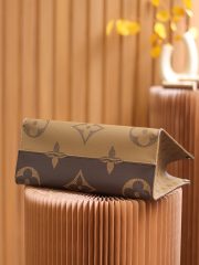 LV Onthego tote - Image 10