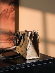 LV Onthego BB - Image 4