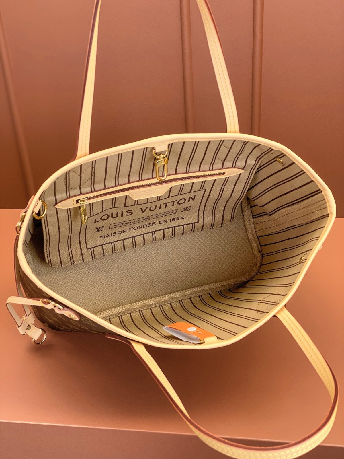 LV Neverfull Bag - Image 9