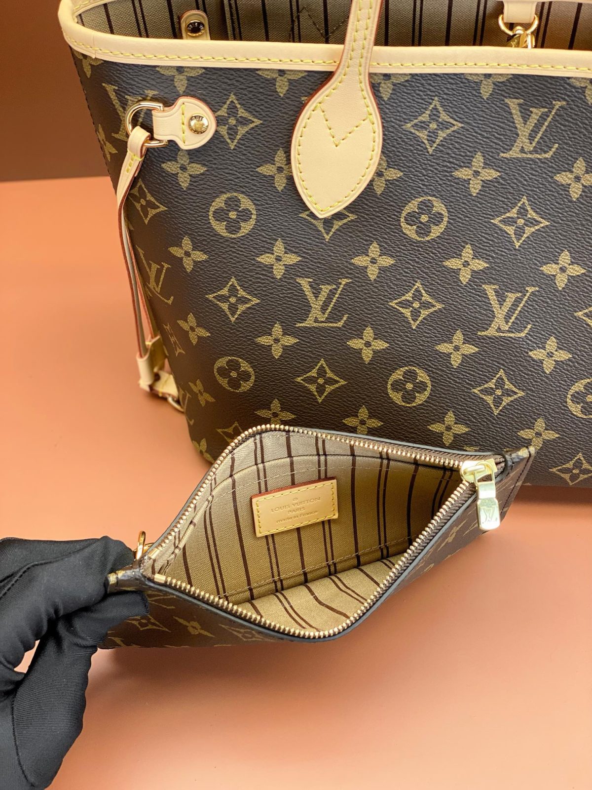 LV Neverfull Bag - Image 6