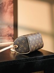 LV 𝐍𝐀𝐍𝐎 𝐒𝐏𝐄𝐄𝐃𝐘 Bag - Image 9
