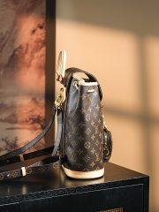 LV 𝐌𝐎𝐍𝐓𝐒𝐎𝐔𝐑𝐈𝐒 Backpack - Image 3