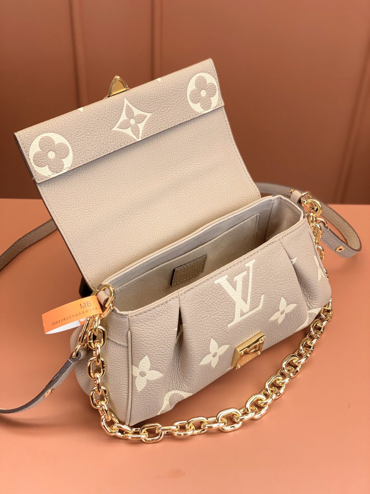 LV FAVORITE Bag - Image 7