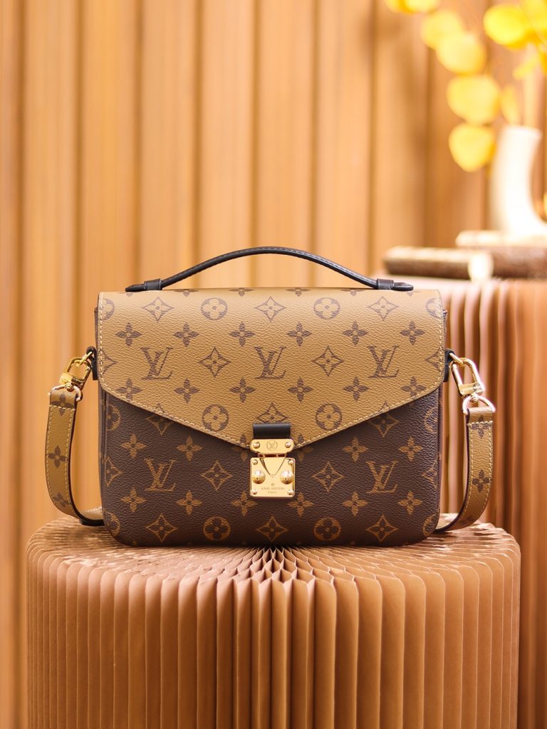 LV 𝗣𝗢𝗖𝗛𝗘𝗧𝗧𝗘 𝗠𝗘𝗧𝗜𝗦 Bag photo review