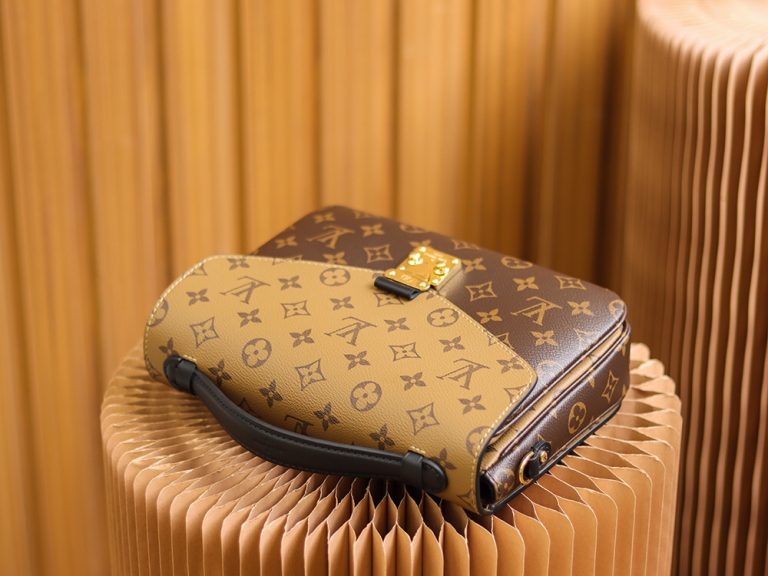 LV 𝗣𝗢𝗖𝗛𝗘𝗧𝗧𝗘 𝗠𝗘𝗧𝗜𝗦 Bag photo review
