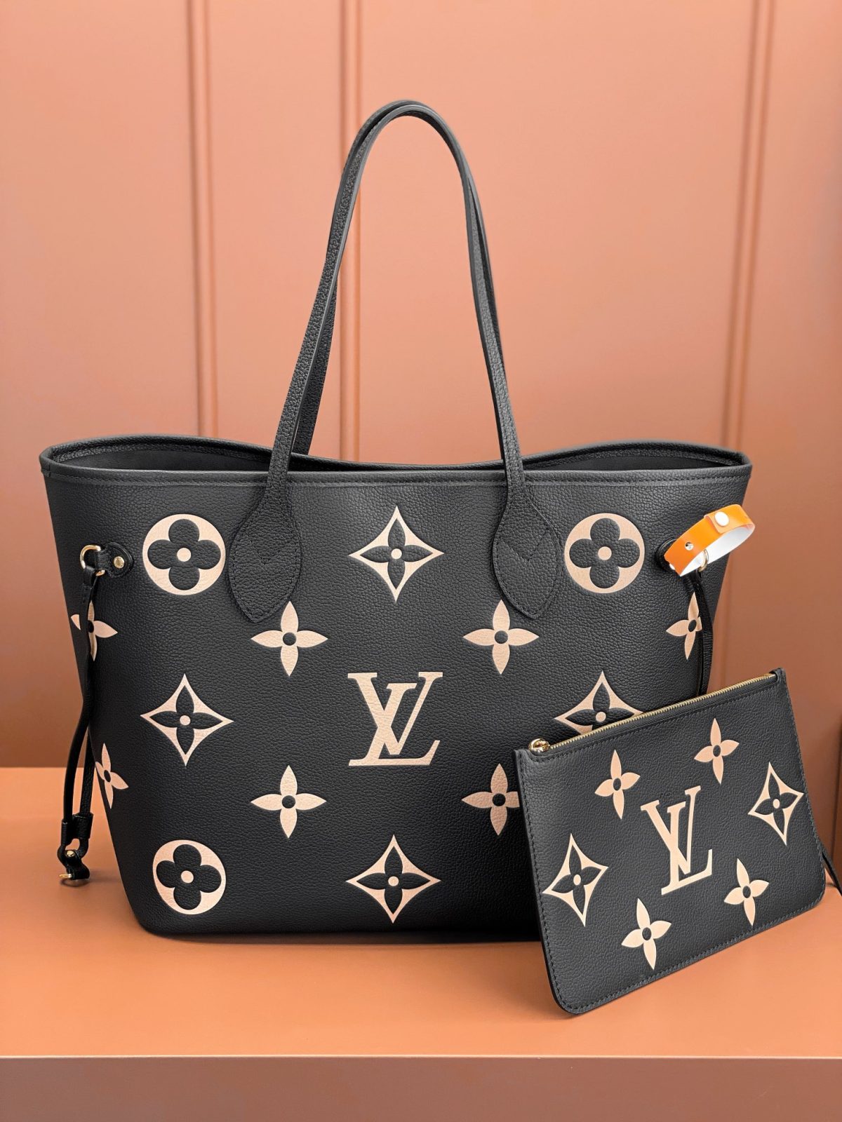 LV Neverfull MM Bag - Image 2
