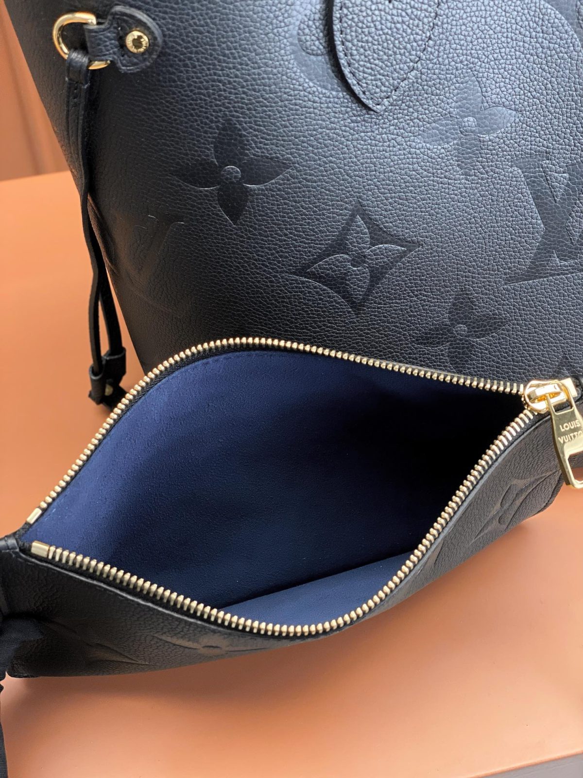 LV Neverfull MM Bag - Image 8