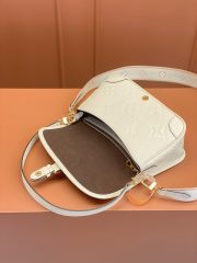 LV Diane Bag - Image 8