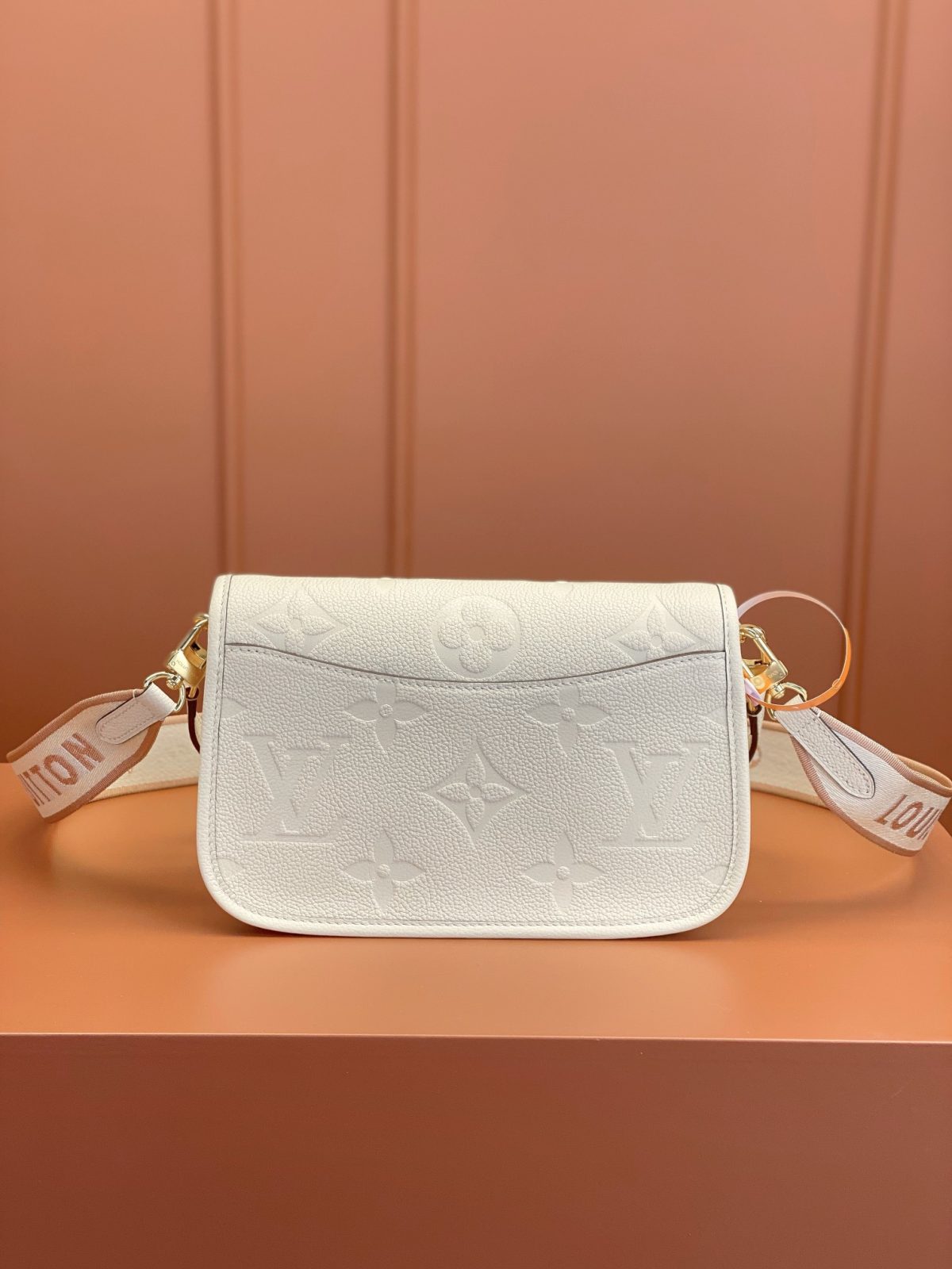 LV Diane Bag - Image 2