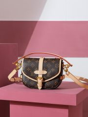 LV 𝐒𝐀𝐔𝐌𝐔𝐑 𝐁𝐁 BAG - Image 2