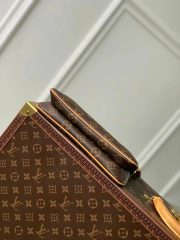 LV Liv Pochette Clutch Bag - Image 4