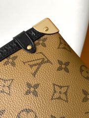 LV Cruise Bag - Image 7