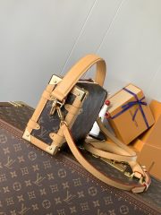 LV Cruise Bag - Image 4