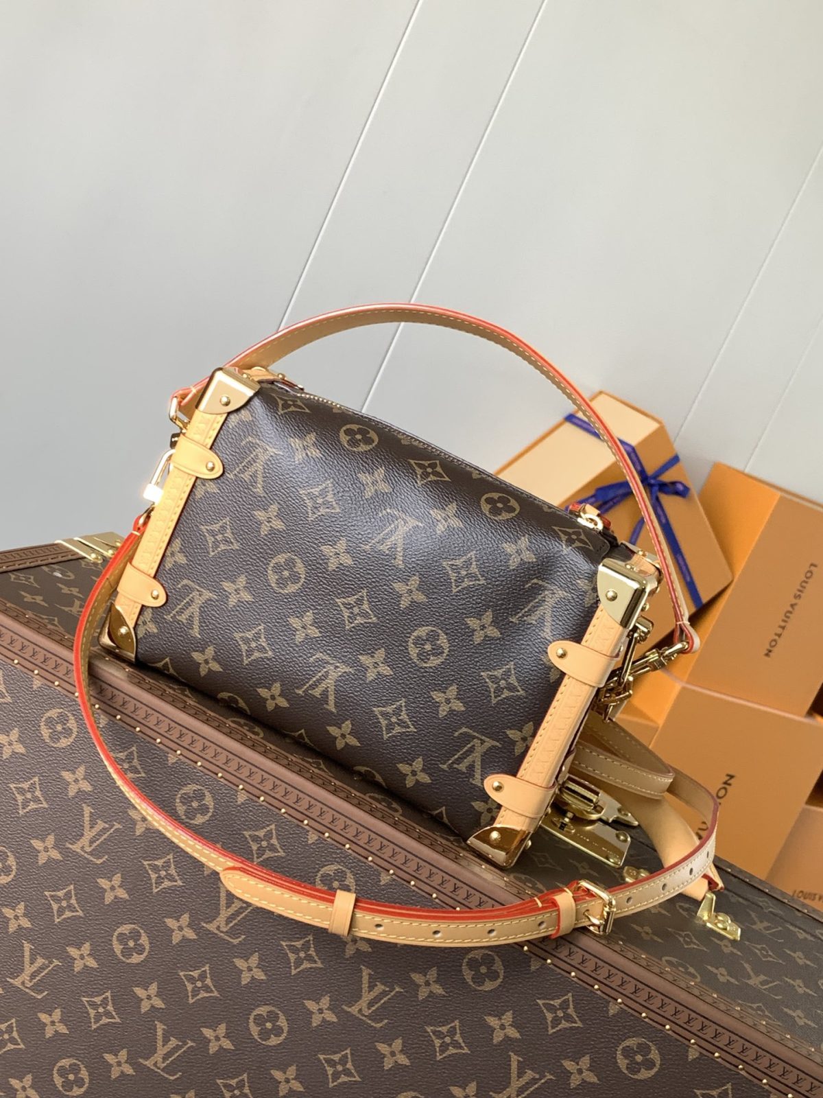 LV Cruise Bag - Image 2