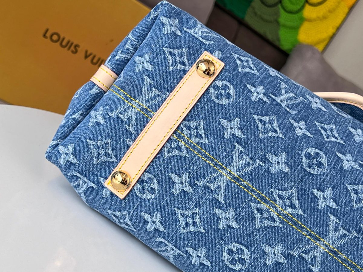 LV Bag - Image 4