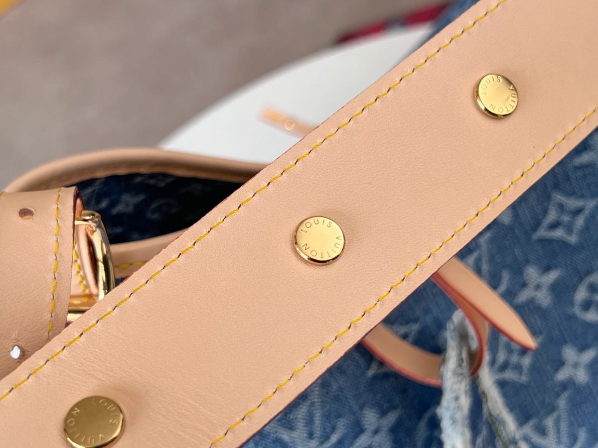 LV Bag - Image 7