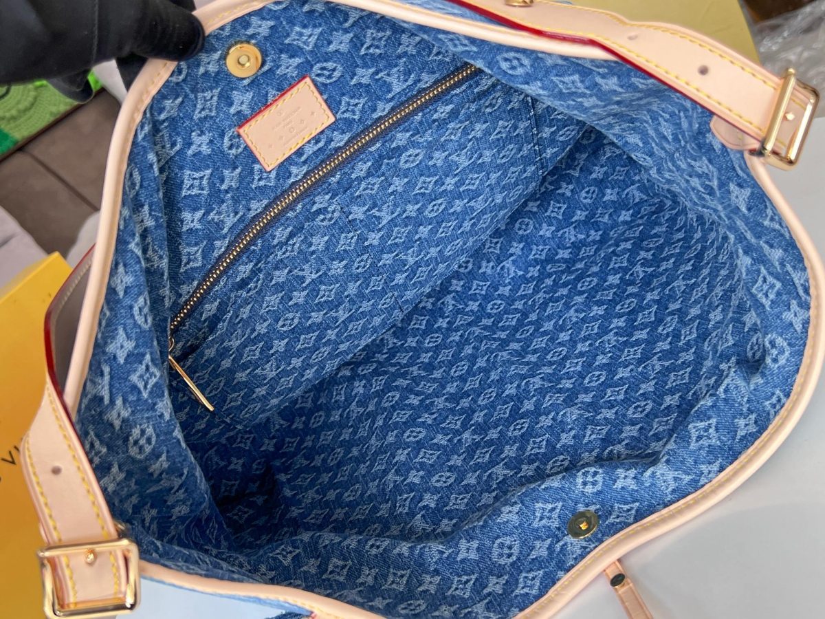LV Bag - Image 8