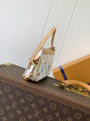 LV Pochette Accessoires Bag - Image 4