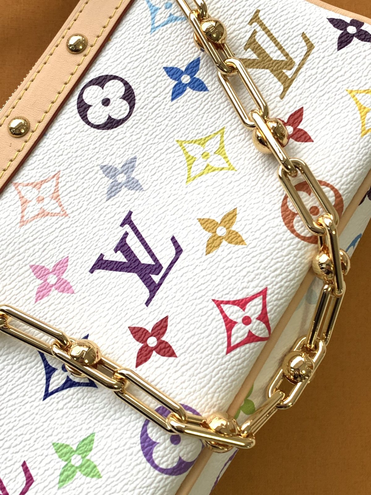 LV Pochette Accessoires Bag - Image 5