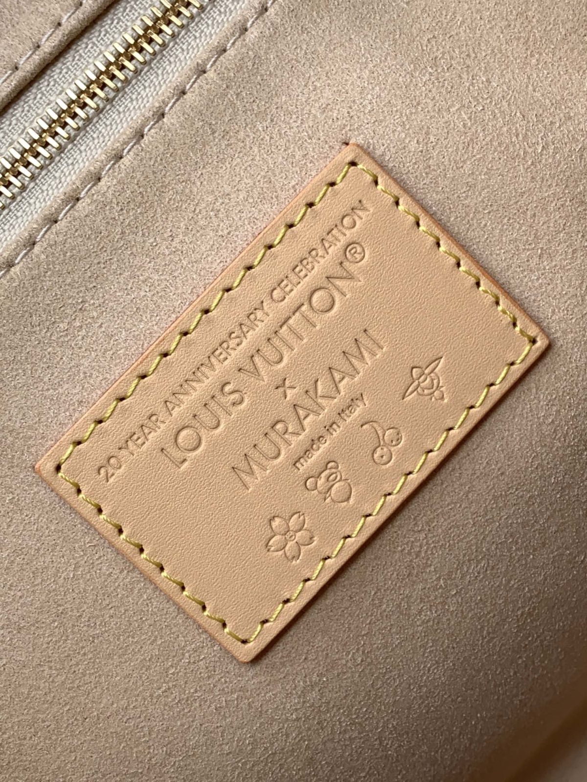 LV Onthego Handbag - Image 9