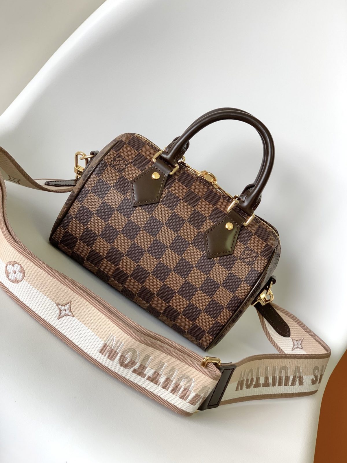 LV Speedy Bandoulière 20 Bag - Image 2
