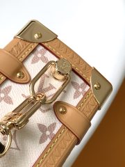 LV Cruise Bag - Image 7