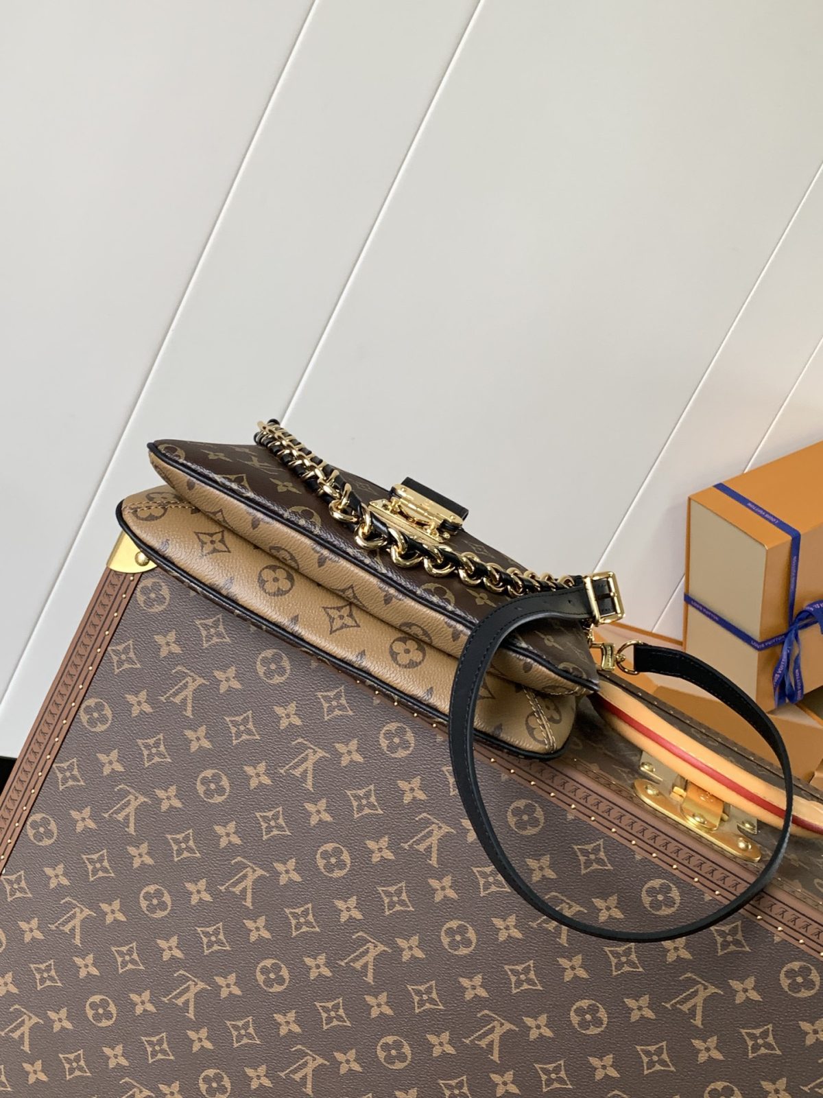 LV Twinny Bag - Image 4