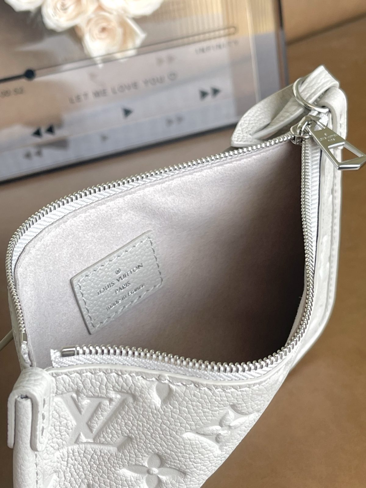 LV CarryAll PM Bag - Image 9