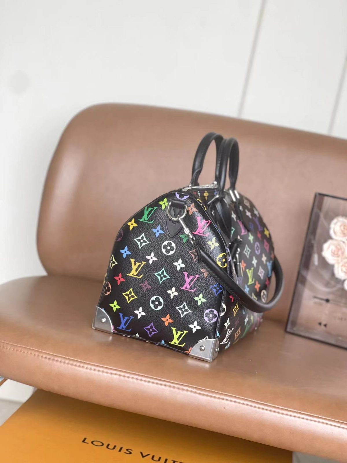 LV Speedy Soft 30 Bag - Image 3