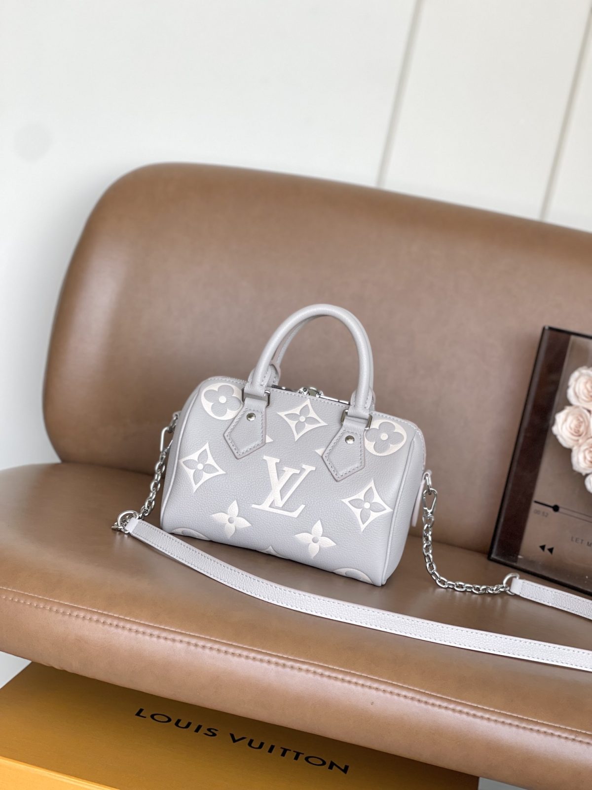 LV Speedy Bandouliere 20 - Image 2