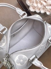 LV Speedy Bandouliere 20 - Image 8