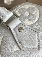 LV Speedy Bandouliere 20 - Image 7