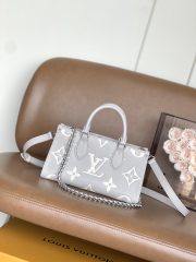 LV  Onthego East West